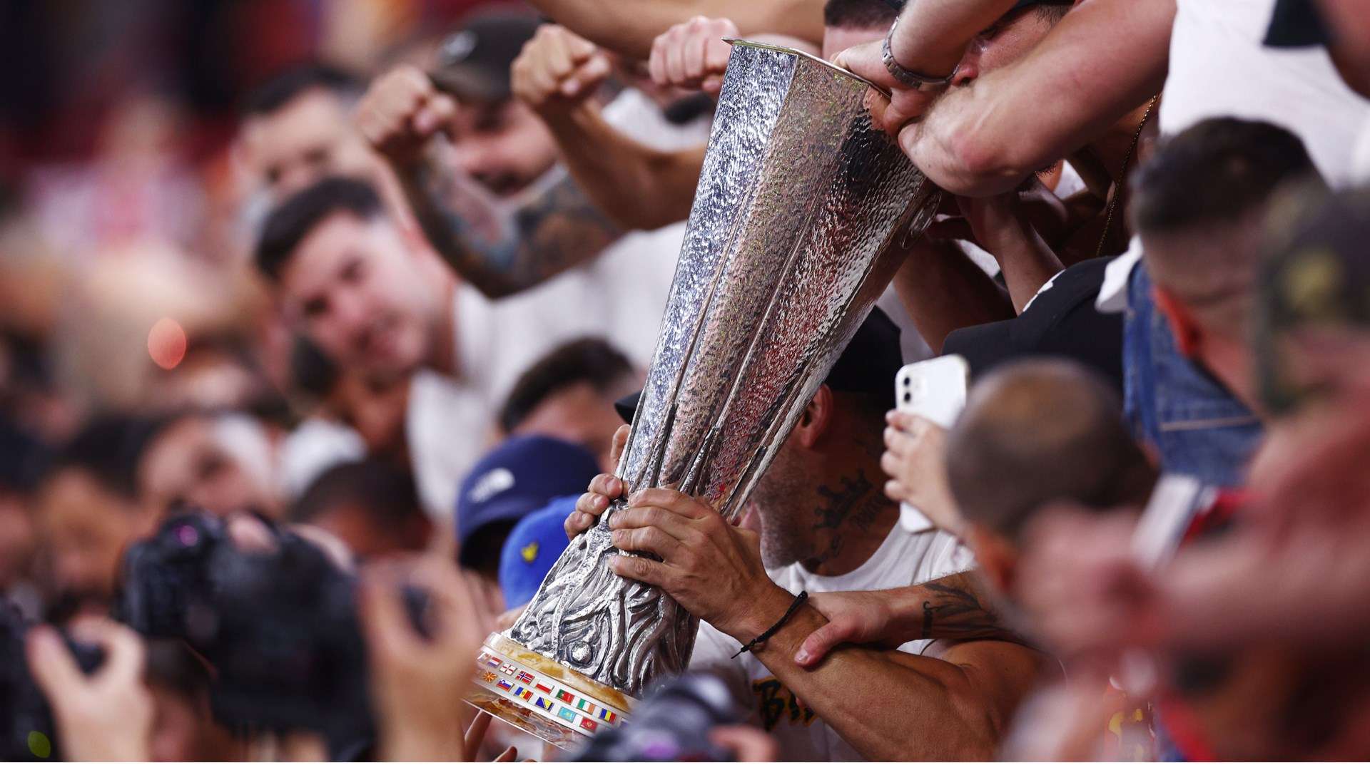 使得從球探 使得從球探