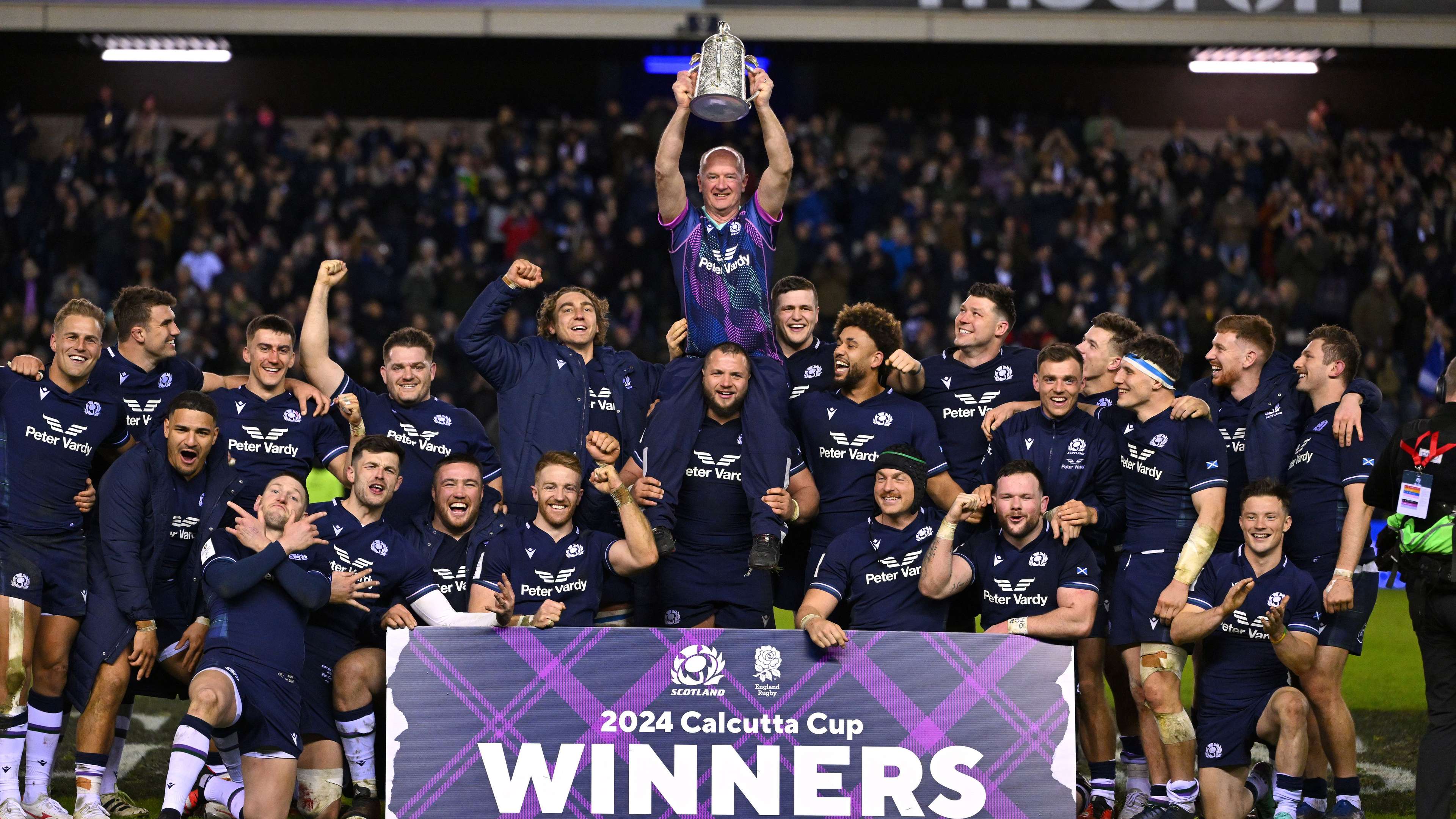 敘利亞足協無法任命男足新主帥  前任教練馬魯爾申訴欠薪.